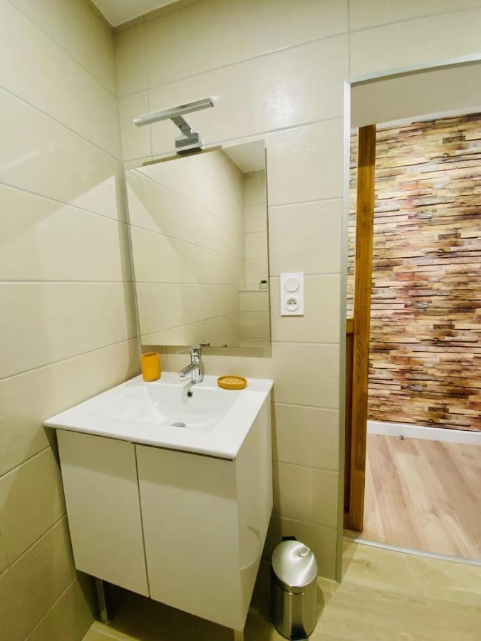 Apartament L'Escale Cevenole - Terrasse Et Clim Nîmes Zewnętrze zdjęcie